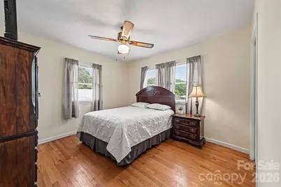 5111 Hawthorne Lane, Shelby, NC 28152 - Photo 15