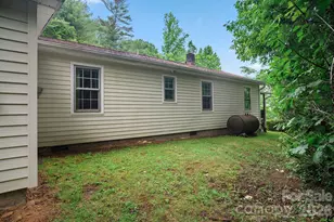 825 Gallimore Rd, Flat Rock, NC 28731 - Photo 9