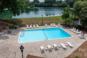 7226 Quail Meadow Ln, Charlotte, NC 28210 - Photo 13