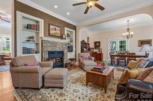 76 Edgelawn Rd, Asheville, NC 28804 - Photo 7
