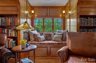 76 Edgelawn Rd, Asheville, NC 28804 - Photo 3