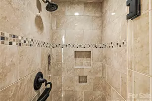 76 Edgelawn Rd, Asheville, NC 28804 - Photo 23
