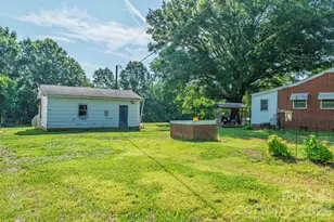 655 Edmiston Rd, Mount Ulla, NC 28125 - Photo 19