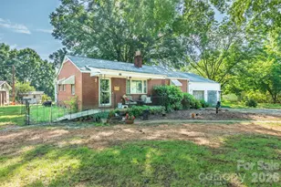 655 Edmiston Rd, Mount Ulla, NC 28125 - Photo 1