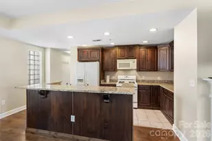 718 W Trade St, Charlotte, NC 28202 - Photo 11