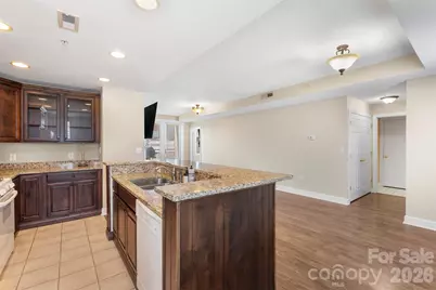 718 W Trade Street #801, Charlotte, NC 28202 - Photo 9