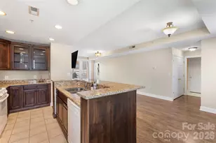 718 W Trade St, Charlotte, NC 28202 - Photo 9