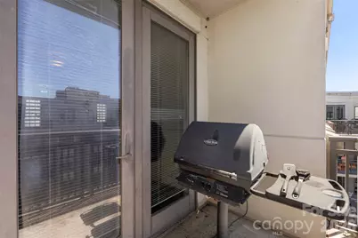 718 W Trade Street #801, Charlotte, NC 28202 - Photo 27