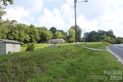 333 Cc Camp Road, Elkin, NC 28621 - Photo 9