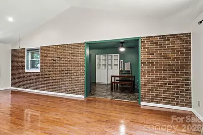 2951 7th Street Drive NE, Hickory, NC 28601 - Photo 9