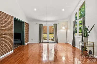 2951 7th Street Drive NE, Hickory, NC 28601 - Photo 7