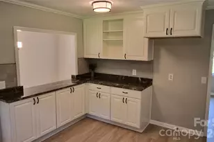 1319 Sourwood Dr, Chester, SC 29706 - Photo 5