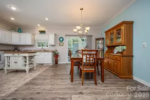 34 Middle St, Hendersonville, NC 28792 - Photo 13
