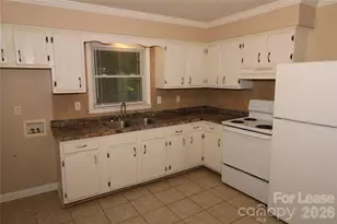 712 Edgegreen Dr, Charlotte, NC 28217 - Photo 7