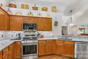 174 Summerfield Pl, Flat Rock, NC 28731 - Photo 21