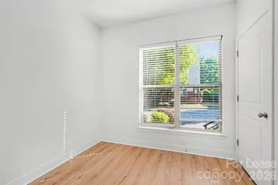 1032 Skyline View Way, Charlotte, NC 28204 - Photo 9