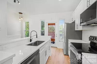1032 Skyline View Way, Charlotte, NC 28204 - Photo 7