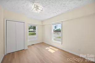 509 E Grover St, Shelby, NC 28150 - Photo 13