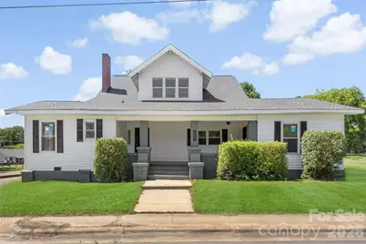 509 E Grover Street, Shelby, NC 28150 - Photo 1