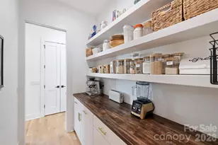 1241 Heather Ln, Charlotte, NC 28209 - Photo 13