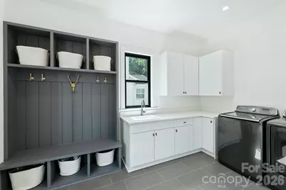 1241 Heather Lane, Charlotte, NC 28209 - Photo 19
