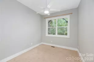 39 Hubbard Ave, Asheville, NC 28806 - Photo 15