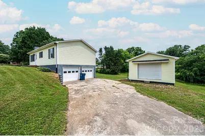 1697 Denver Court, Lenoir, NC 28645 - Photo 3