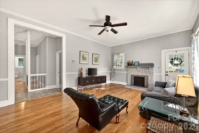 320 E 3rd Avenue, Gastonia, NC 28054 - Photo 5