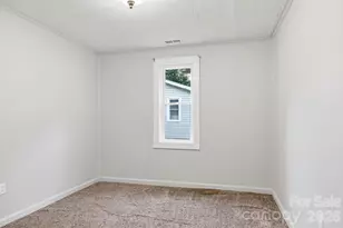 226 Vance Ave, Black Mountain, NC 28711 - Photo 9