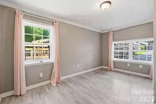 933 Rowan St, Charlotte, NC 28208 - Photo 25