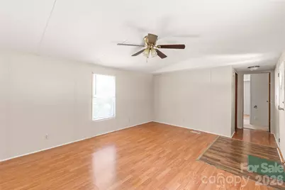 114 Jason Drive, Blacksburg, SC 29702 - Photo 17