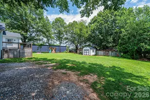 1460 17th St NE, Hickory, NC 28601 - Photo 15