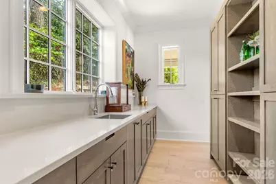 1355 S Kings Drive, Charlotte, NC 28207 - Photo 17