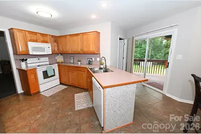 1035 E 24th Street, Newton, NC 28658 - Photo 11