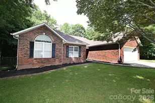1035 E 24th St, Newton, NC 28658 - Photo 1