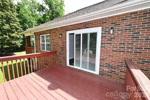 1035 E 24th St, Newton, NC 28658 - Photo 5