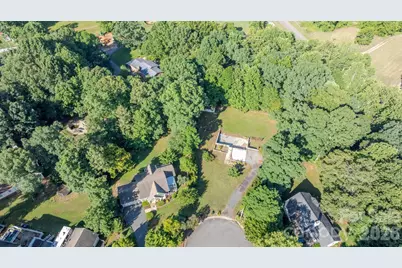 115 Gatwick Court, Statesville, NC 28677 - Photo 9