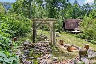 2291 Little River Rd, Hendersonville, NC 28739 - Photo 41
