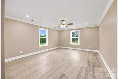 135 Elmwood Road, Statesville, NC 28625 - Photo 33