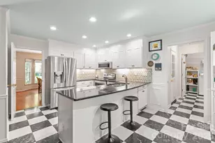 7022 Rocky Falls Rd, Charlotte, NC 28211 - Photo 17