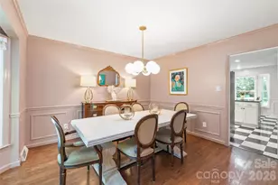 7022 Rocky Falls Rd, Charlotte, NC 28211 - Photo 11