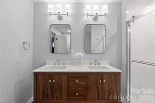 7022 Rocky Falls Rd, Charlotte, NC 28211 - Photo 31
