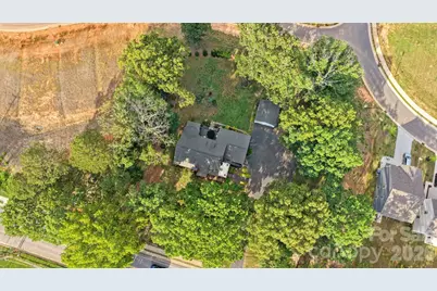 1520 5th Street NE, Hickory, NC 28601 - Photo 9