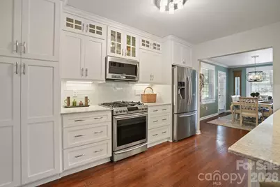 1520 5th Street NE, Hickory, NC 28601 - Photo 3
