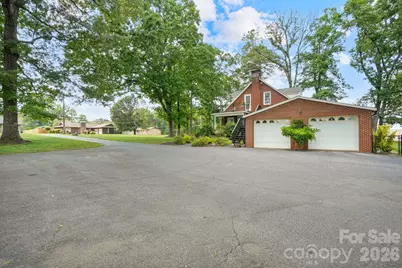 1520 5th Street NE, Hickory, NC 28601 - Photo 19
