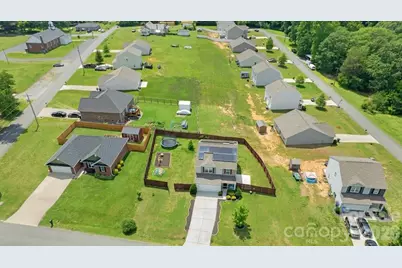 205 Churchill Drive, Kings Mountain, NC 28086 - Photo 5