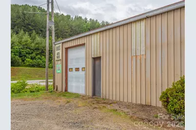 722 E Main Street, Burnsville, NC 28714 - Photo 17
