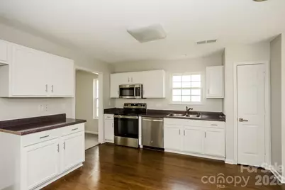 11003 Pointer Ridge Drive, Charlotte, NC 28214 - Photo 5