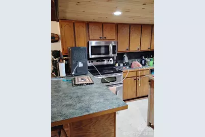 401 Shady Drive, Collettsville, NC 28611 - Photo 11
