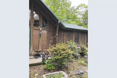 401 Shady Drive, Collettsville, NC 28611 - Photo 3